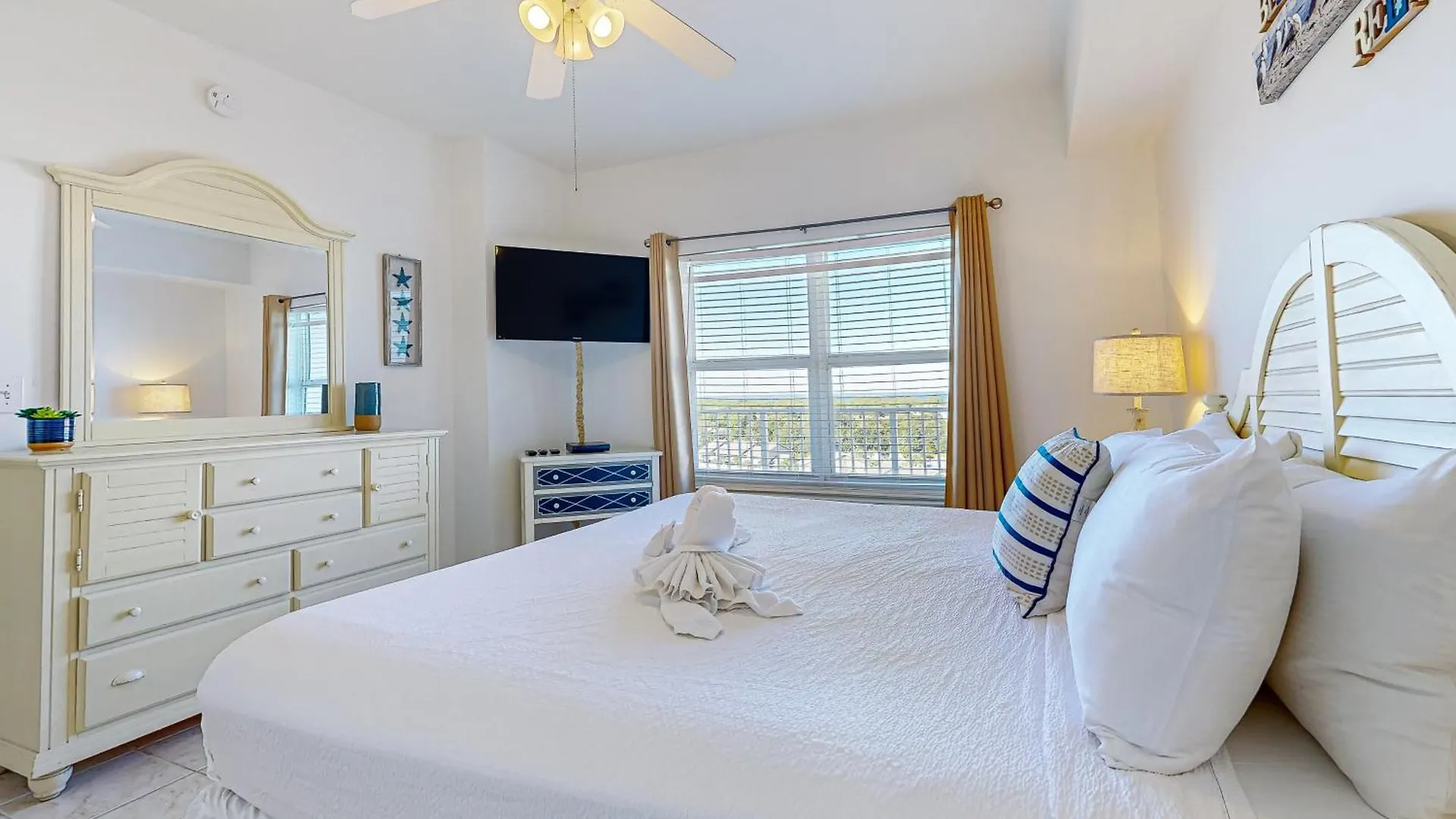 Majestic Sun B905 Apartment Destin